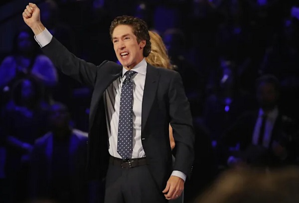 Plumber finds cash, cheques behind loose toilet in wall at Joel Osteen’s Church Plumber finds cash, cheques behind loose toilet in wall at Joel Osteen’s Church