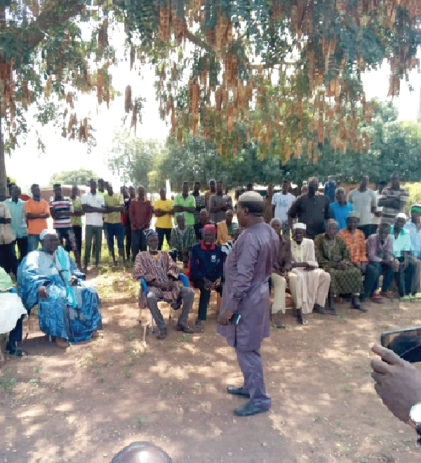 Alhaji Hammed Abubakar Yussuf (right), Yendi Municipal Chief Executive, addressing the Kuni community during one of the meetings Alhaji Hammed Abubakar Yussuf (right), Yendi Municipal Chief Executive, addressing the Kuni community during one of the meetings