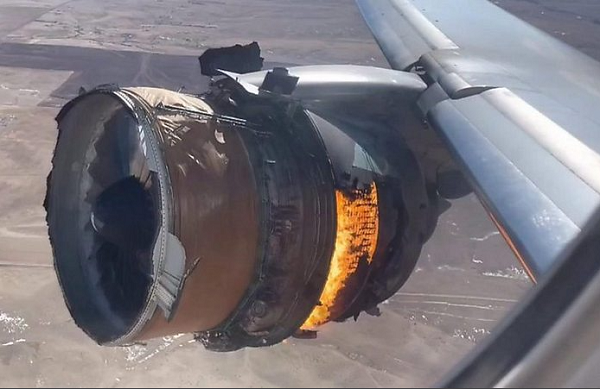 US plane engine fire: "I just knew something was wrong" US plane engine fire: "I just knew something was wrong"