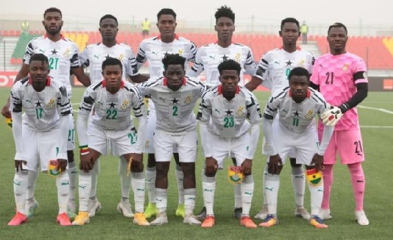 Black Satellites line up Black Satellites line up