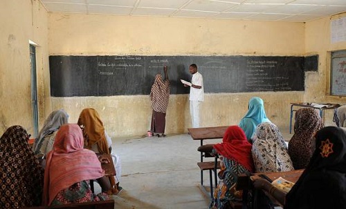 Teachers ask the government to provide facemasks. CREDIT: BBC Mali reopens schools after weeks of closure