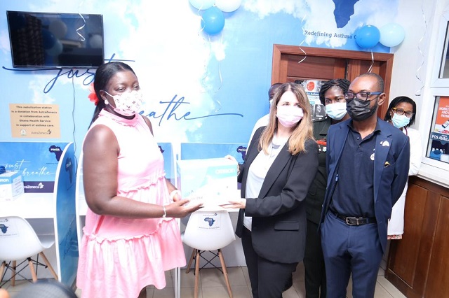 Dr Sheila Asamoah Okyere, Pediatrician at the 37 Military Hospital recieves the nebulizer from Barbara Nel, Country President of AstraZeneca African Cluster. On the right is Mawuli Atiemo, AstraZeneca Country Lead - Ghana. Dr Sheila Asamoah Okyere, Pediatrician at the 37 Military Hospital recieves the nebulizer from Barbara Nel, Country President of AstraZeneca African Cluster. On the right is Mawuli Atiemo, AstraZeneca Country Lead - Ghana.