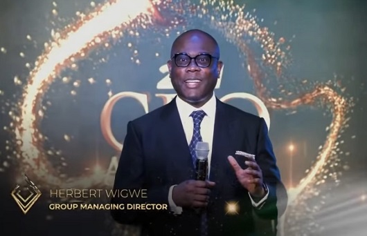 Herbert Wigwe addressing staff during the awards Herbert Wigwe addressing staff during the awards