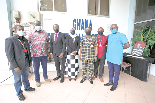 • The Daily Graphic Editorial Team, led by Mr Kobby Asmah (3rd right), the Editor, with Mr Affail Monney (3rd left), and Ms Halima El-Alawa, daughter of the late Razak El-Alawa, after they had signed the book of condolence at the Press Centre in Accra • The Daily Graphic Editorial Team, led by Mr Kobby Asmah (3rd right), the Editor, with Mr Affail Monney (3rd left), and Ms Halima El-Alawa, daughter of the late Razak El-Alawa, after they had signed the book of condolence at the Press Centre in Accra