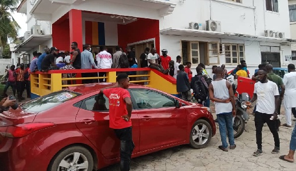 Supporters stucked at the Hearts Secretariat waiting for the ticket Supporters stucked at the Hearts Secretariat waiting for the ticket