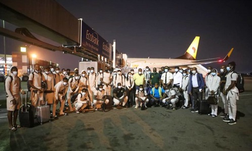 Stars team arrives at the airport