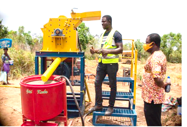 Mr Stephen Yeboah, the Chief Executive Officer of Commodity Monitor Limited, explaining the use of the mercury-free gold ore processing machine Mr Stephen Yeboah, the Chief Executive Officer of Commodity Monitor Limited, explaining the use of the mercury-free gold ore processing machine