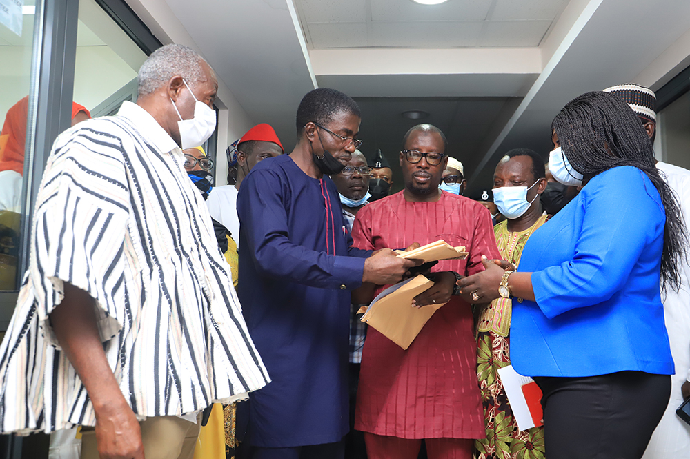 Mr Hajj Abdul Manam Abdul Rhaman (2nd left), President of COMOG, presenting the memorandum to Akua Durowaa Owusu-Agyekum (right), Secretary, Committee on Constitutional, Legal and Parliamentary Affairs. Picture: SAMUEL TEI ADANO Mr Hajj Abdul Manam Abdul Rhaman (2nd left), President of COMOG, presenting the memorandum to Akua Durowaa Owusu-Agyekum (right), Secretary, Committee on Constitutional, Legal and Parliamentary Affairs. Picture: SAMUEL TEI ADANO