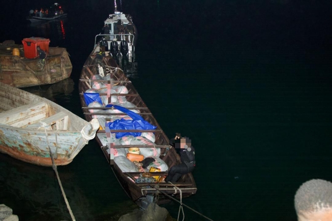 Ghana Navy intercepts canoe with 37 sacks of suspected Indian hemp at Ada