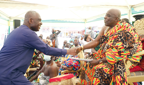 Dr Eugene Owusu presenting the Kyebi Declaration to Osagyefuo Amoatia Ofori Panin. Picture: GABRIEL AHIABOR Dr Eugene Owusu presenting the Kyebi Declaration to Osagyefuo Amoatia Ofori Panin. Picture: GABRIEL AHIABOR