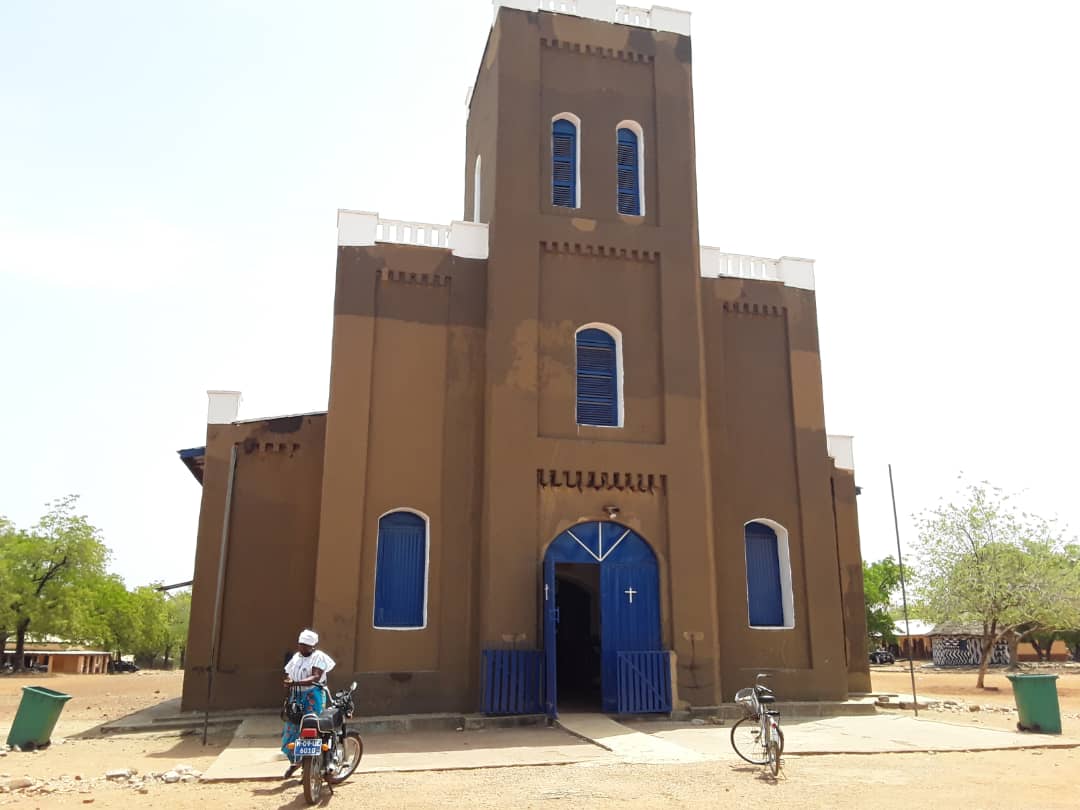 The last Mud Cathedral Standing 