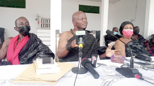Odeefuo Akyin VIII (middle), Omanhen of Ekumfi, addressing the press Odeefuo Akyin VIII (middle), Omanhen of Ekumfi, addressing the press