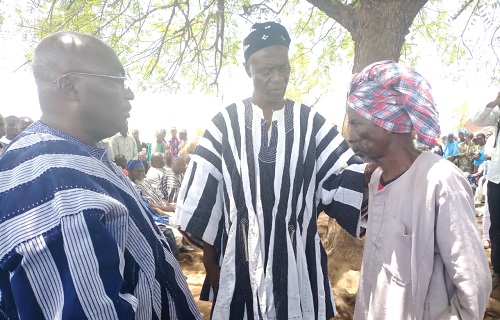 Dr Bawumia (left) interacting with Naa Abukari Andani (right), Chief of the Zakoli. Looking on is Shani Alhassan Shaibu, the Northern Regional Minister Dr Bawumia (left) interacting with Naa Abukari Andani (right), Chief of the Zakoli. Looking on is Shani Alhassan Shaibu, the Northern Regional Minister