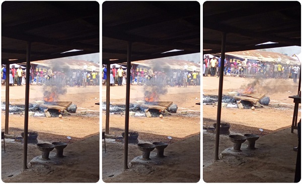 Juaboso: Suspected robber burnt to death in front of Police station Juaboso: Suspected robber burnt to death in front of Police station