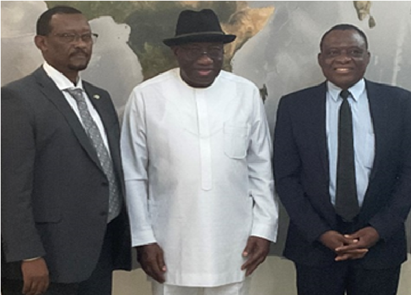 L-R: Dr Canisius Kanangire, AATF Executive Director, Dr Goodluck Jonathan, former President of Nigeria, Prof. Emmanuel Ikani, Executive Director, National Agricultural Extension Research and Liaison Services. L-R: Dr Canisius Kanangire, AATF Executive Director, Dr Goodluck Jonathan, former President of Nigeria, Prof. Emmanuel Ikani, Executive Director, National Agricultural Extension Research and Liaison Services.