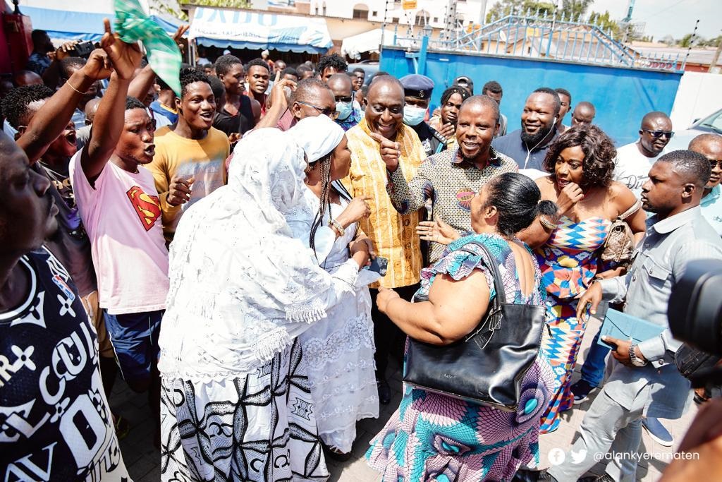 Alan Kyerematen mobbed by NPP grassroots at party’s headquarters Alan Kyerematen mobbed by NPP grassroots at party’s headquarters