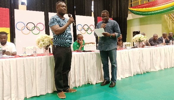 Mr Mawuko Afadzinu (left) reciting the oath of office after Mr Ben Nunoo Mensah Mr Mawuko Afadzinu (left) reciting the oath of office after Mr Ben Nunoo Mensah