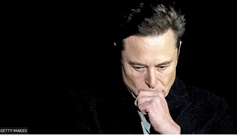 Elon Musk: Twitter users vote in favour of boss resigning