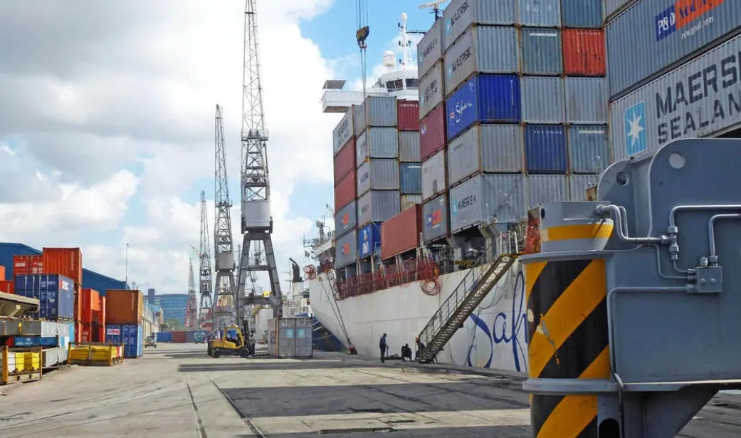 Ghana records a 15 to 17 percent drop in cargo volumes in first nine months of 2022 Ghana records a 15 to 17 percent drop in cargo volumes in first nine months of 2022