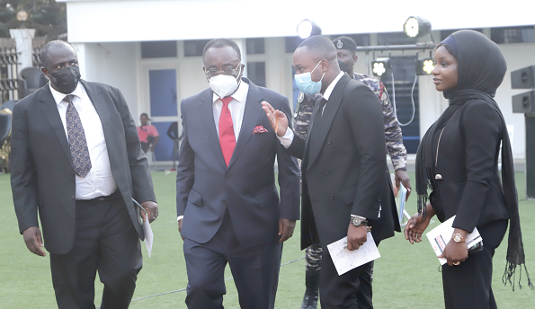 Mr Wonder Victor Kutor (2nd from right), President of the Ghana School of Law Students’ Representative Council, explaining a point to Dr Owusu Afriyie Akoto (2nd from left), Minister of Food and Agriculture, and Justice Sir Dominic Adjei (left), Court of Appeal Judge, after the launch. With them is Ms Fauziya Tijjani (right), Vice President of the Ghana School of Law Students’ Representative Council. Picture: EDNA SALVO-KOTEY Mr Wonder Victor Kutor (2nd from right), President of the Ghana School of Law Students’ Representative Council, explaining a point to Dr Owusu Afriyie Akoto (2nd from left), Minister of Food and Agriculture, and Justice Sir Dominic Adjei (left), Court of Appeal Judge, after the launch. With them is Ms Fauziya Tijjani (right), Vice President of the Ghana School of Law Students’ Representative Council. Picture: EDNA SALVO-KOTEY
