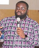 Fred Agyei-Brobbey, Southern Zonal Senior Officer of the Energy Commission, speaking during the stakeholders’ engagement in Sunyani Fred Agyei-Brobbey, Southern Zonal Senior Officer of the Energy Commission, speaking during the stakeholders’ engagement in Sunyani