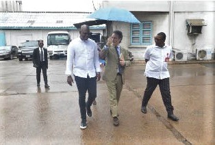 Ato Afful (left), Managing Director of the GCGL, seeing off Javier Gutiérrez (with umbrella), the Spanish Ambassador to Ghana, after the latter had paid a courtesy call on him in his office in Accra. With them is Kobby Asmah, Editor, Graphic. Pictures: EMMANUEL QUAYE Ato Afful (left), Managing Director of the GCGL, seeing off Javier Gutiérrez (with umbrella), the Spanish Ambassador to Ghana, after the latter had paid a courtesy call on him in his office in Accra. With them is Kobby Asmah, Editor, Graphic. Pictures: EMMANUEL QUAYE
