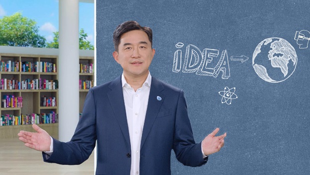 Kevin Zhang, CMO of ICT Infrastructure for Huawei, at the summit.