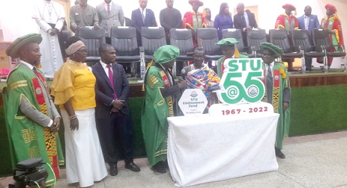 Dr Agyeman Boakye (4th from left), Chairman of the STU Governing Council, and Barima Efiritete Sampong Siaw, Mawerehene of the Dormaa Traditional Area, jointly unveiling both the 55th anniversary and the endowment fund logos during the occasion Dr Agyeman Boakye (4th from left), Chairman of the STU Governing Council, and Barima Efiritete Sampong Siaw, Mawerehene of the Dormaa Traditional Area, jointly unveiling both the 55th anniversary and the endowment fund logos during the occasion
