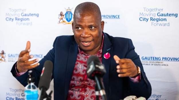 Education official Panyaza Lesufi said the boys' father attempted suicideImage caption: Education official Panyaza Lesufi said the boys' father attempted suicide