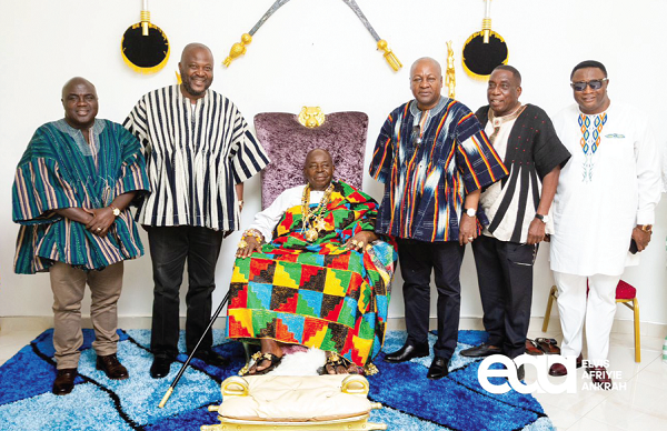 Togbi Sri III, Awoamefia of Anlo (seated), with John Mahama (right), former President and members of his entourage 