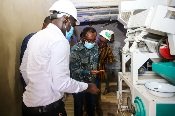 ,  Dr. Owusu Akoto Afriyie, Minister of Food and Agriculture (MoFA) tours central region