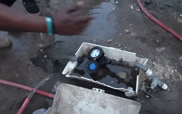GWCL cuts water supply to over 20 houses at Chorkor over illegal connections GWCL cuts water supply to over 20 houses at Chorkor over illegal connections