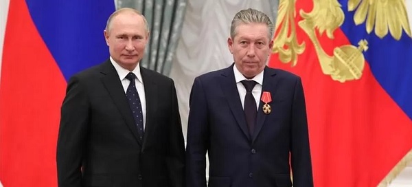 Ravil Maganov(right) was given a lifetime achievement award by President Vladimir Putin in 2019 Ravil Maganov(right) was given a lifetime achievement award by President Vladimir Putin in 2019