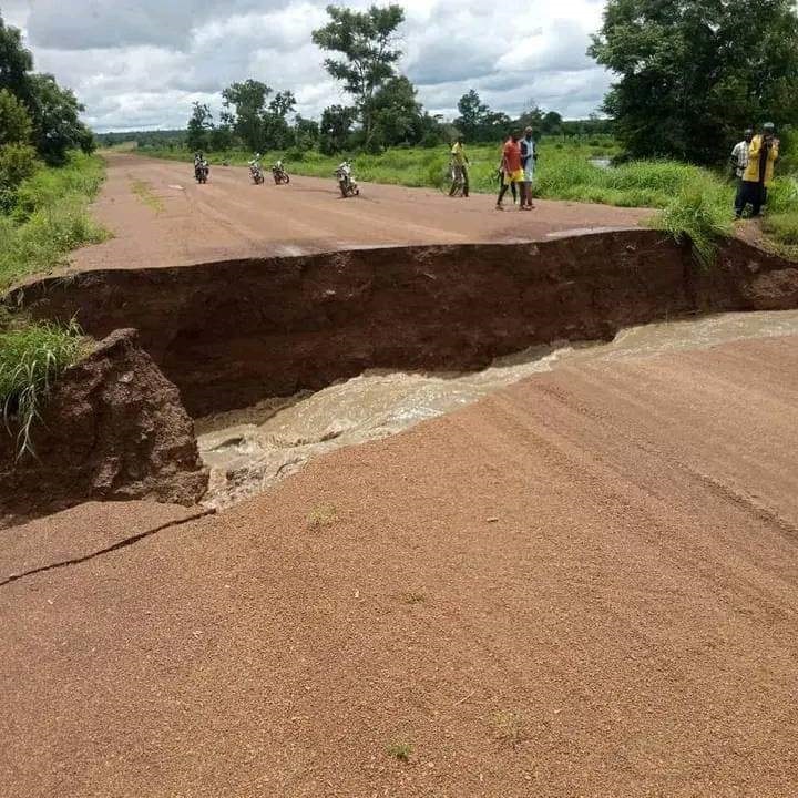 Floods cut off Wapuli, Saboba and Chereponi from Yendi Floods cut off Wapuli, Saboba and Chereponi from Yendi