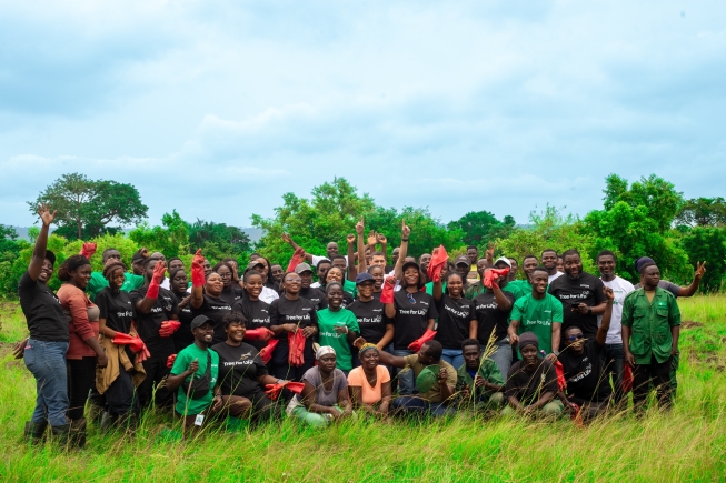 Advans Ghana plants 1,600 trees in annual sustainability drive