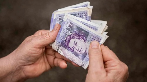 UK increases salary requirement for foreigners applying for work visas UK increases salary requirement for foreigners applying for work visas