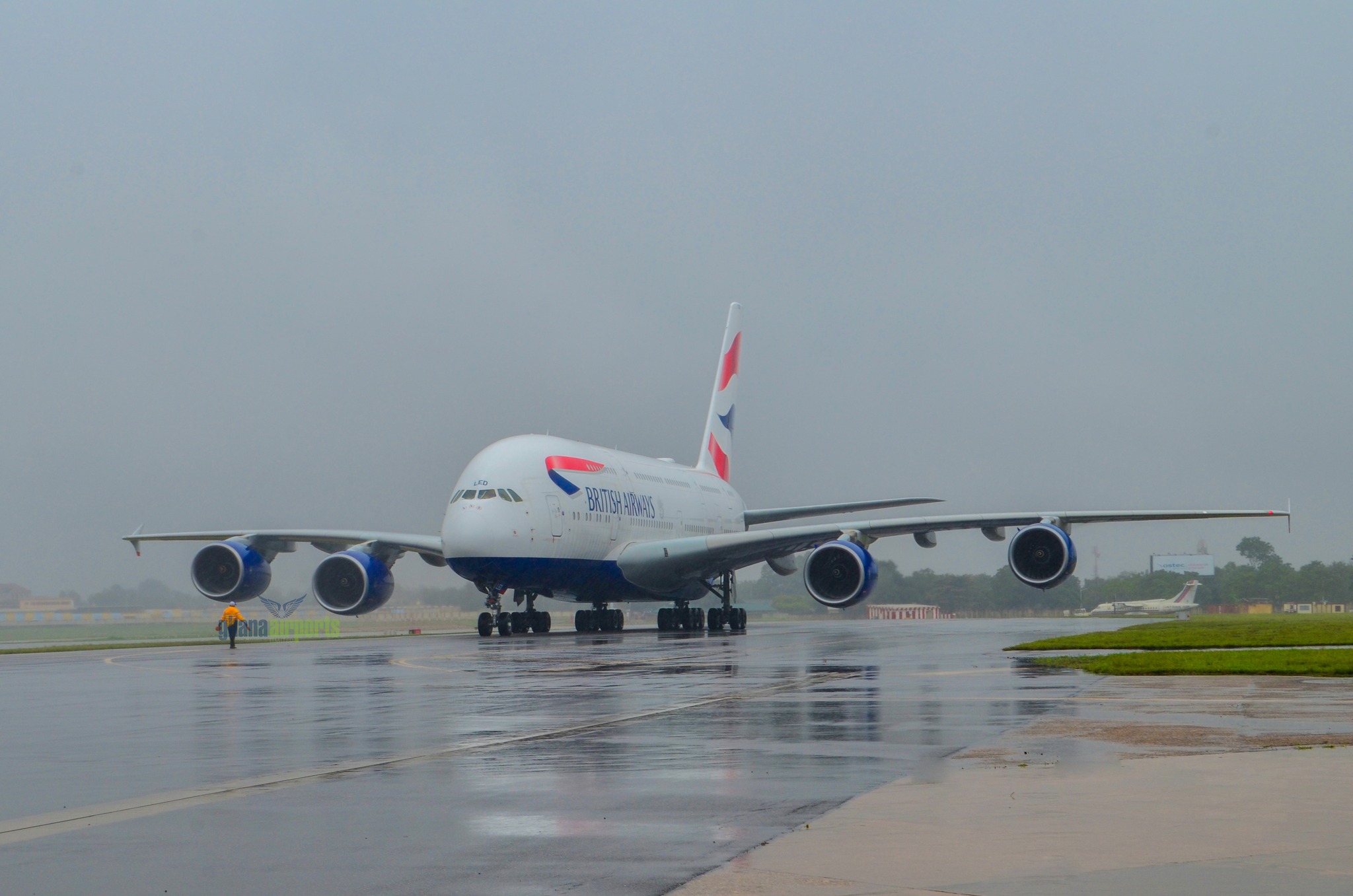 World's largest plane lands in Kotoka, Civil Aviation Authority celebrates feat World's largest plane lands in Kotoka, Civil Aviation Authority celebrates feat