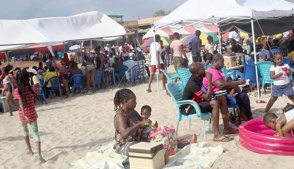 • Some holidaymakers at the beach on Easter Monday • Some holidaymakers at the beach on Easter Monday