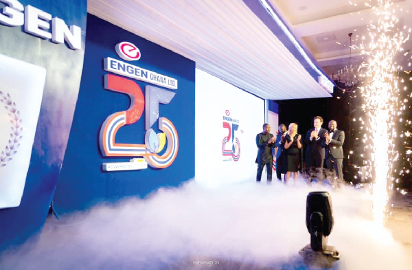• Brent Nartey (right), MD, EGL, Guy Hacking (2nd from right), CEO of Mocoh Group, Jeanet Mason (3rd from right), the South African High Commissioner to Ghana, and Herbert Krapah (left), a Deputy Minister of Energy, after unveiling the anniversary logo Engen Ghana launches 25th anniversary