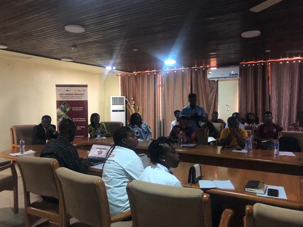 Participants in the training Boost coffee production to increase export revenue – Food Research Institute to farmers