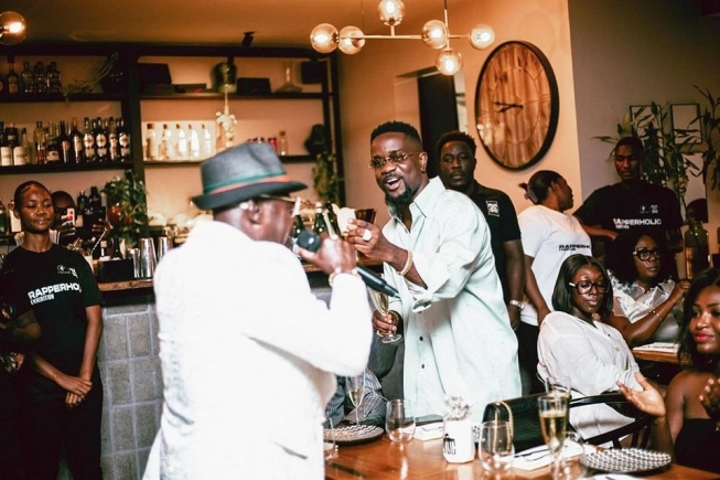  Sarkodie’s ‘Rapperholic Exhibition’ an eye opener