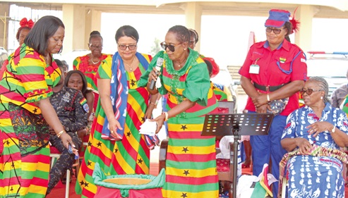 Dr Dorothy Danso (right), Aglow National President, and Gertrude Torkornoo (left), Chief Justice, presenting their thanksgiving offering at the service. With them are other officials of the fellowship. Picture: ERNEST KODZI Dr Dorothy Danso (right), Aglow National President, and Gertrude Torkornoo (left), Chief Justice, presenting their thanksgiving offering at the service. With them are other officials of the fellowship. Picture: ERNEST KODZI