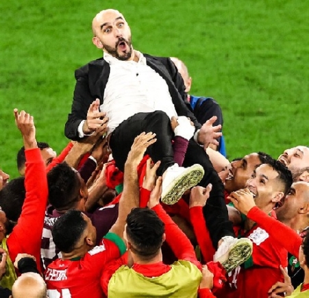 Walid Regragui carried shoulder-high by his players for being first African coach to qualify for World Cup quarter-finals Walid Regragui carried shoulder-high by his players for being first African coach to qualify for World Cup quarter-finals