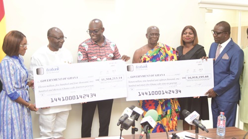 Daniel Kojo Nyame (3rd from left), MD, TOPP, presenting dummy cheques for the dividend to Ken Ofori-Atta (2nd from left). With them are Abena Osei Asare (left), George Boahen Oduro (right), Board Chairman, Oseadeeyo Nana Kwesi Kenning (3rd from right), a member of the board of TOPP, at the ceremony in Accra Daniel Kojo Nyame (3rd from left), MD, TOPP, presenting dummy cheques for the dividend to Ken Ofori-Atta (2nd from left). With them are Abena Osei Asare (left), George Boahen Oduro (right), Board Chairman, Oseadeeyo Nana Kwesi Kenning (3rd from right), a member of the board of TOPP, at the ceremony in Accra
