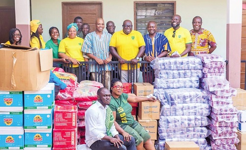 An artist’s impression of the teachers’ residential block at the Ho Mawuli School INSET: Richard Buthelezi Nyarko, President of OMSU, and some members of the union with members of the Mepe Development Association after the donation An artist’s impression of the teachers’ residential block at the Ho Mawuli School INSET: Richard Buthelezi Nyarko, President of OMSU, and some members of the union with members of the Mepe Development Association after the donation