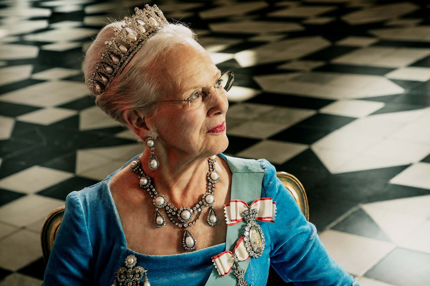 Queen of Denmark announces abdication live on TV Queen of Denmark announces abdication live on TV
