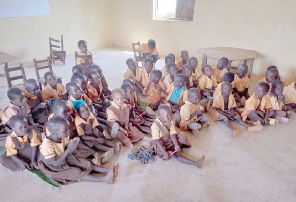 • Pupils of Sorogo M/A primary school in the Sagnarigu Municipality in the Northern Region. How could a teacher be blamed in such a condition? Poor quality basic education: Sacking all public school teachers not solution