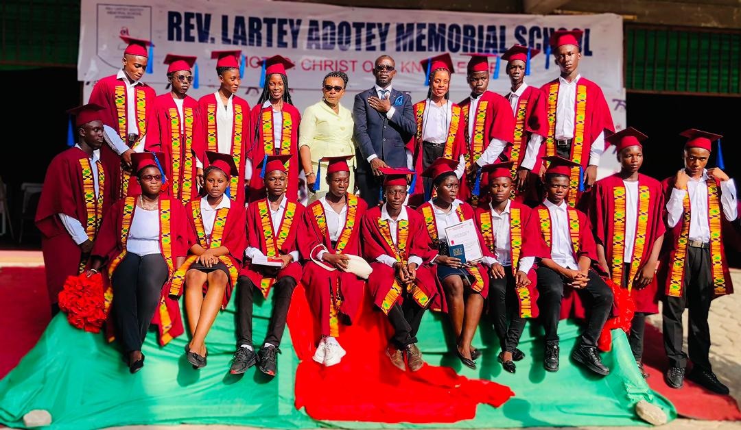 The graduands with Mrs Georgina Addington-Frempong, the Headmistress of the school, and Dr Ebenezer Gyamerah of the Apostolic Church, Ghana, Cape Coast. News: Rev Lartey Adotey School holds graduation ceremony for learners