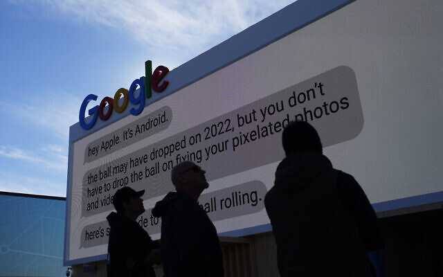 Job losses in tech industry - Google to cut global workforce by 12,000 Job losses in tech industry - Google to cut global workforce by 12,000