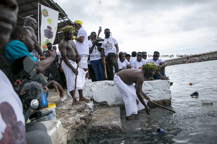 Some traditional priests performing rites to herald the lifting of the ban on fishing. inset: Part of the rites being performed in the lagoon. Pictures: DOUGLAS ANANE-FRIMPONG Some traditional priests performing rites to herald the lifting of the ban on fishing. inset: Part of the rites being performed in the lagoon. Pictures: DOUGLAS ANANE-FRIMPONG